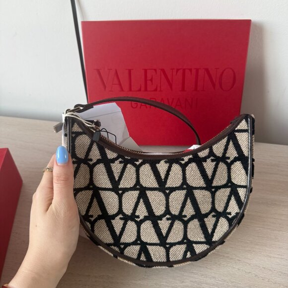 NWT Valentino Garavani VLogo Mini Shoulder Bag Gold Chain-link Leather Strap - Picture 6 of 12
